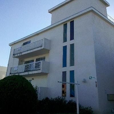 1st image of 928 6th St APT 5