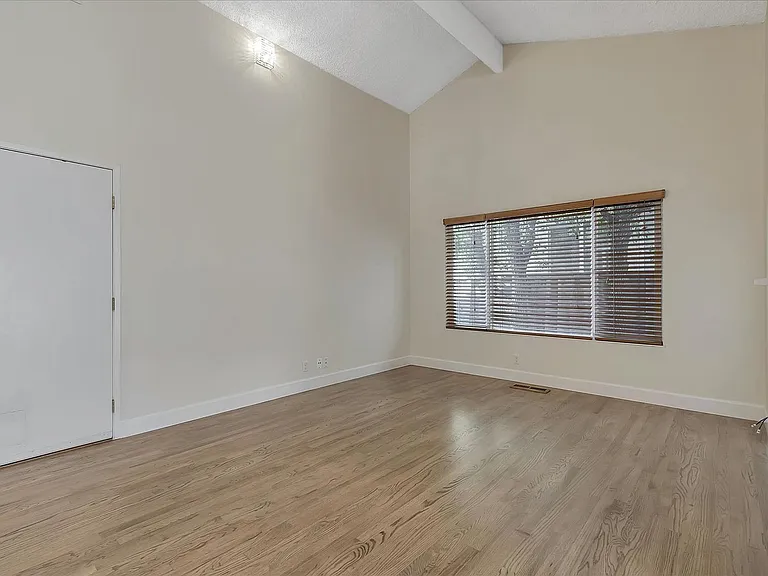 821 Figwood Ct — Photo 13