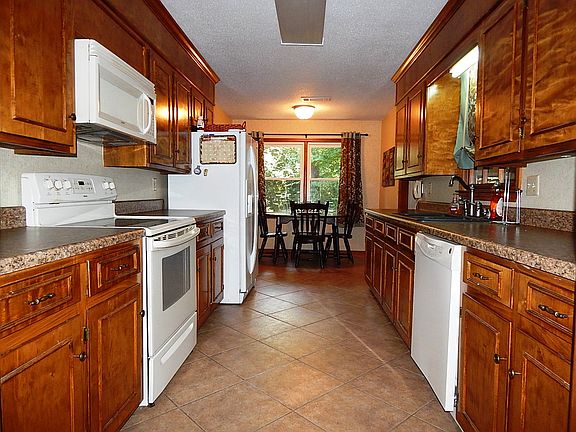 5th image of 3218 Mystic Lake Way