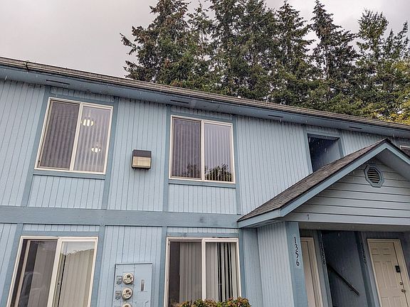 2nd image of 1340-1376 W Locust St #1358