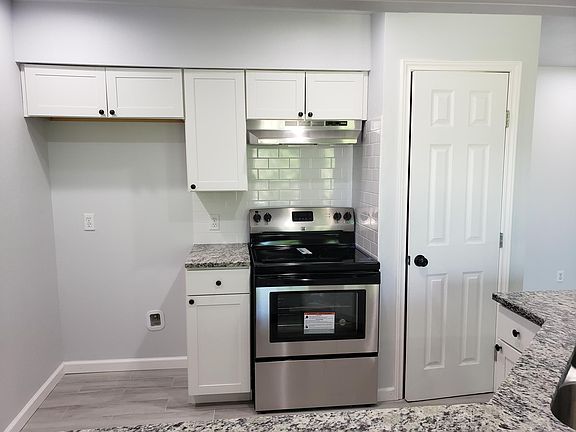5th image of 7576 Windsor Oaks #7580