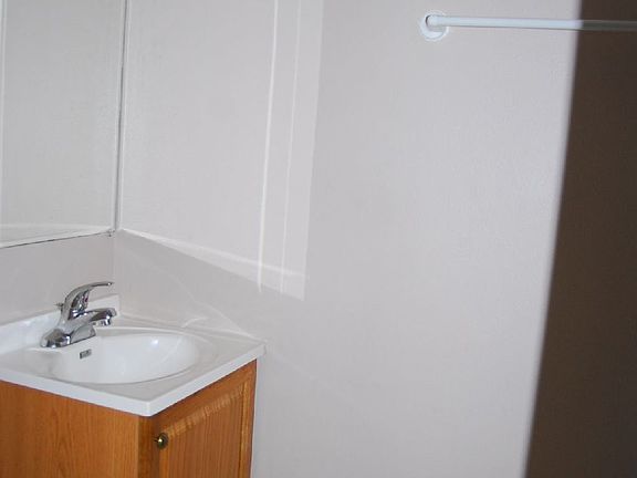 2nd image of 2114 33rd Ave #A