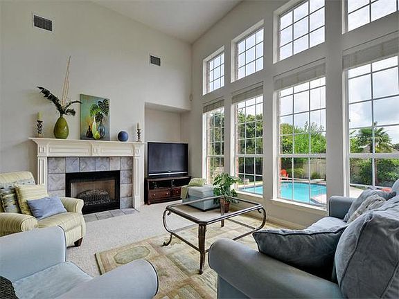 2nd image of 3804 Bobby Jones Way