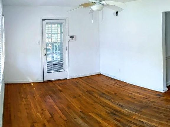 4th image of 1907 W Club Ln