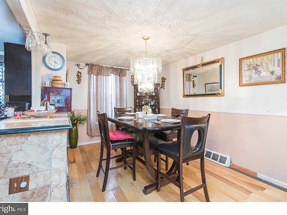 4th image of 639 Rosalie St