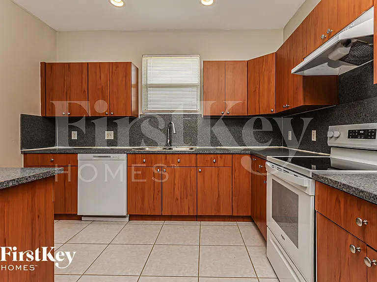 4115 10th St SW — Photo 7