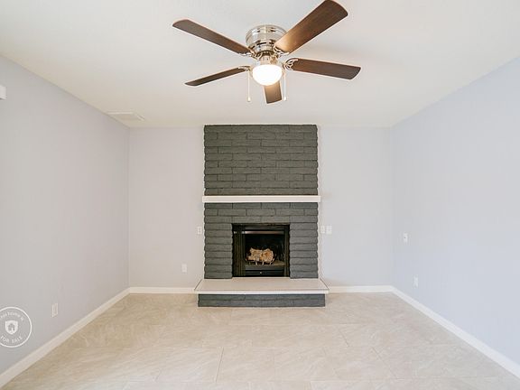 4th image of 3120 N 87th Ave