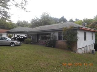 1332 Short Spruce St, Gadsden, AL 35901