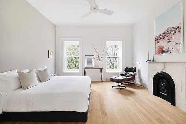 Sold by Compass | media 7