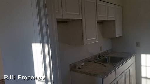 2nd image of 4540 W Fond Du Lac Ave APT 4