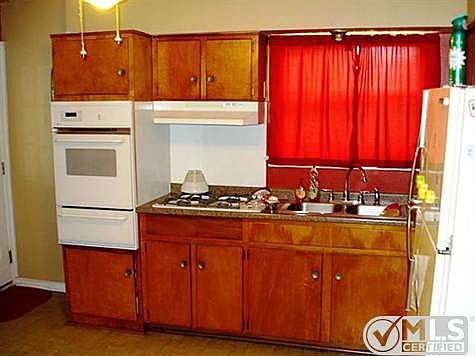 2nd image of 3336 Caribbean Dr