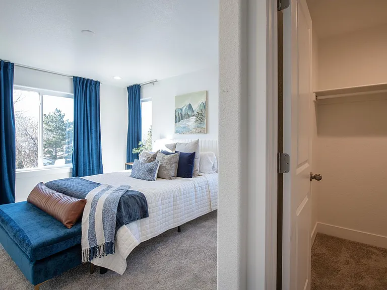 1506 Tyram Grv #101 — Photo 18