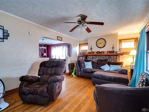 4th image of 539 Heiss Ave
