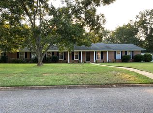 2001 Hardwick Dr, Dothan, AL 36303