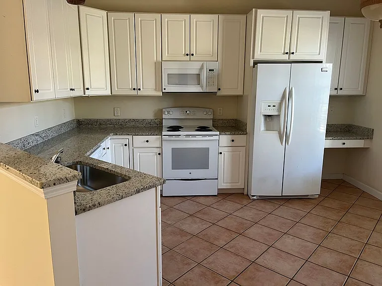 4315 Stratton Village Ln — Photo 8