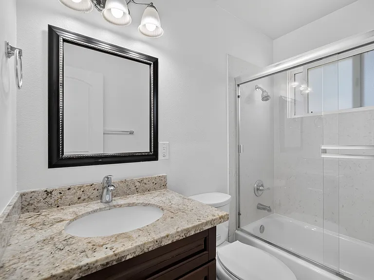 2045 Larsen Ct — Photo 15