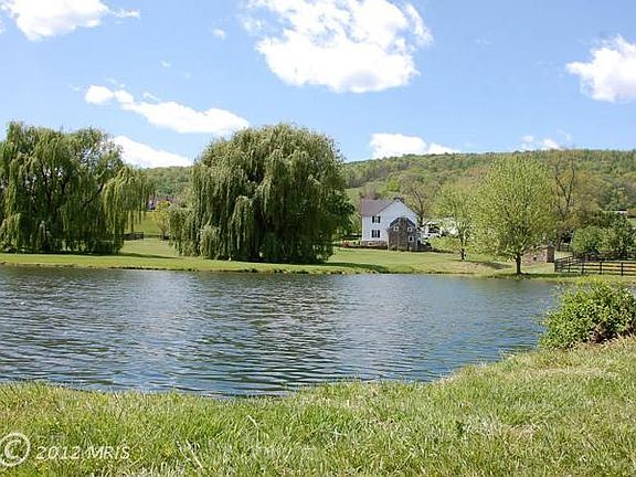 4th image of 17170 Brookdale Ln