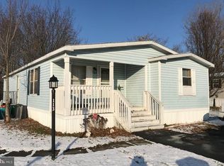113 Robin Dr, Paulsboro, NJ 08066