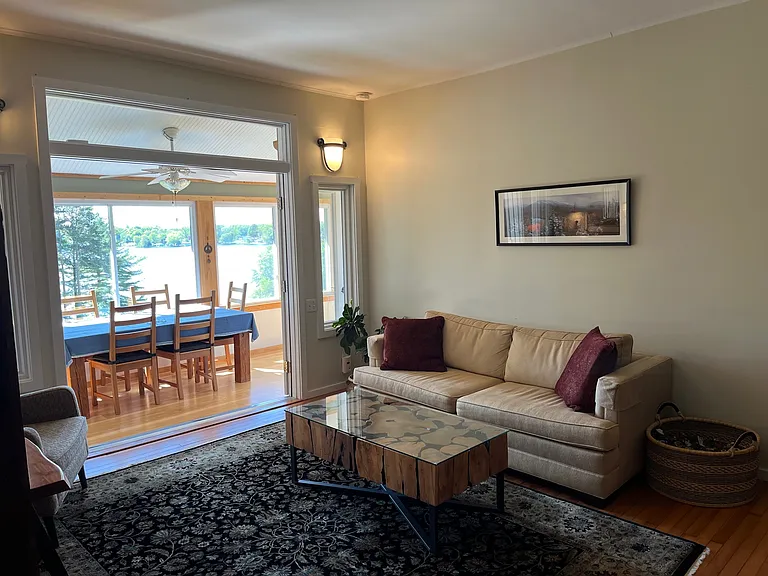 129 Vernon Rd — Photo 3