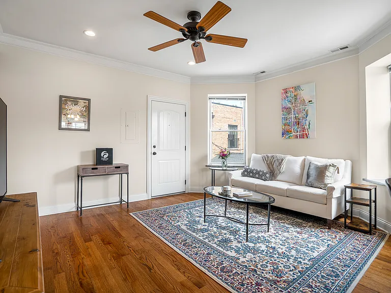 2117 W Irving Park Rd #2R — Photo 11