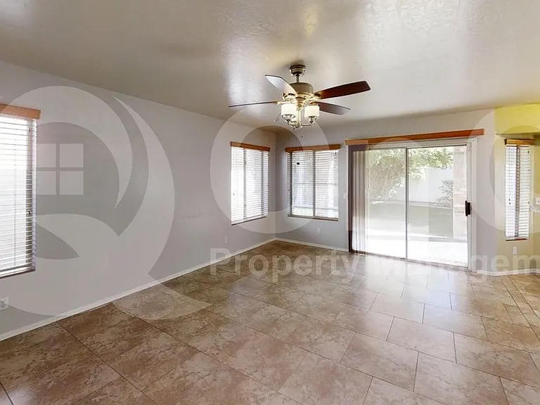 837 W Shellfish Dr — Photo 6