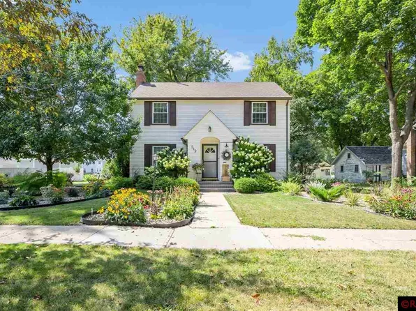 519 N Nicollet St, Blue Earth, MN 56013