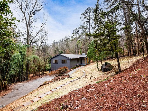 3rd image of 1833 Chicadee Dr