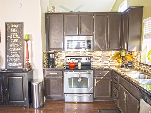 4th image of 912 Big Creek Ln