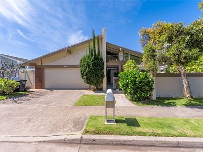 1186 Honokahua St, Honolulu, HI, 96825