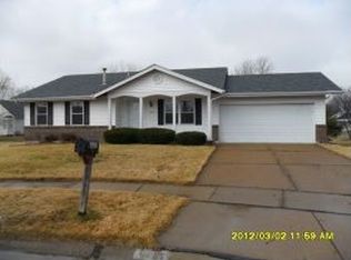3855 Centorbi Ct, Florissant, MO 63034