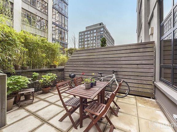 3rd image of 360 Furman St APT 339