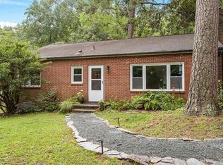43 N Circle Dr, Chapel Hill, NC 27516