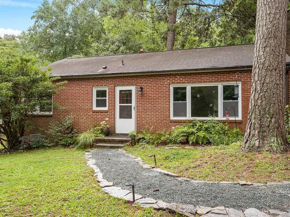 43 N Circle Dr, Chapel Hill, NC 27516