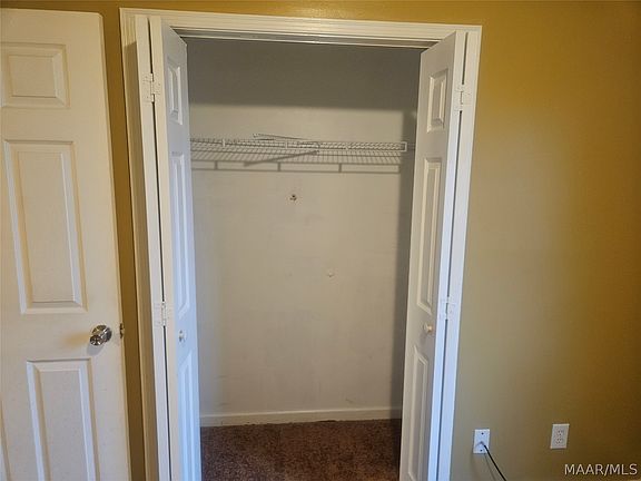 3rd image of 1624 Vista View Dr