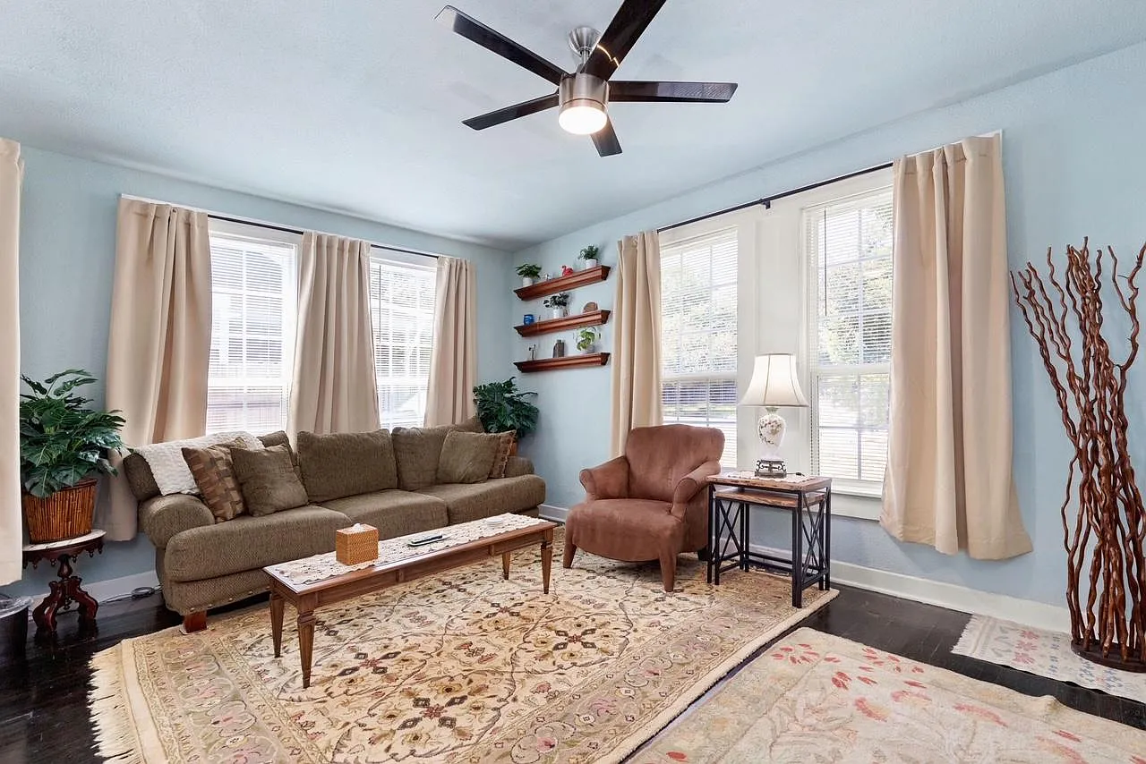 1030 W Russell Pl — Photo 1