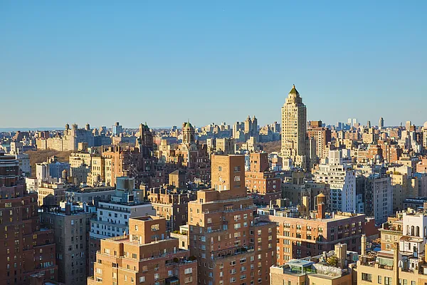 Sold by Corcoran | media 16