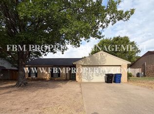 921 Park Place Blvd, Midlothian, TX 76065