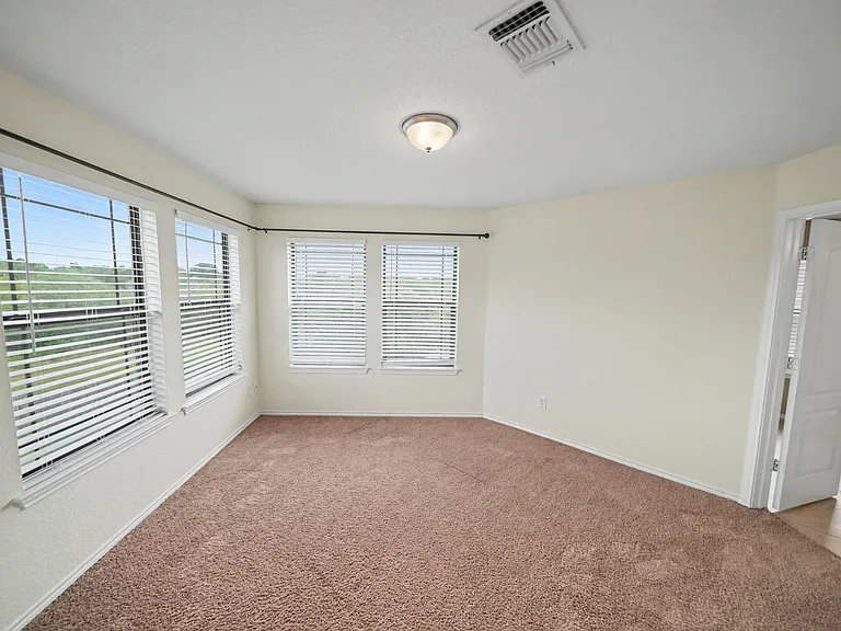 10917 Almond Crst — Photo 32