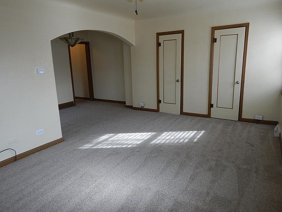 3rd image of 9066 Elm Ct