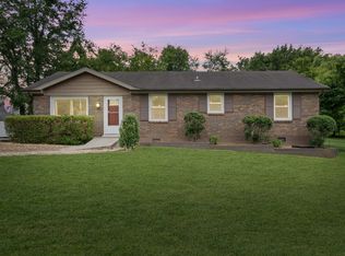 860 Pollard Rd, Clarksville, TN 37042