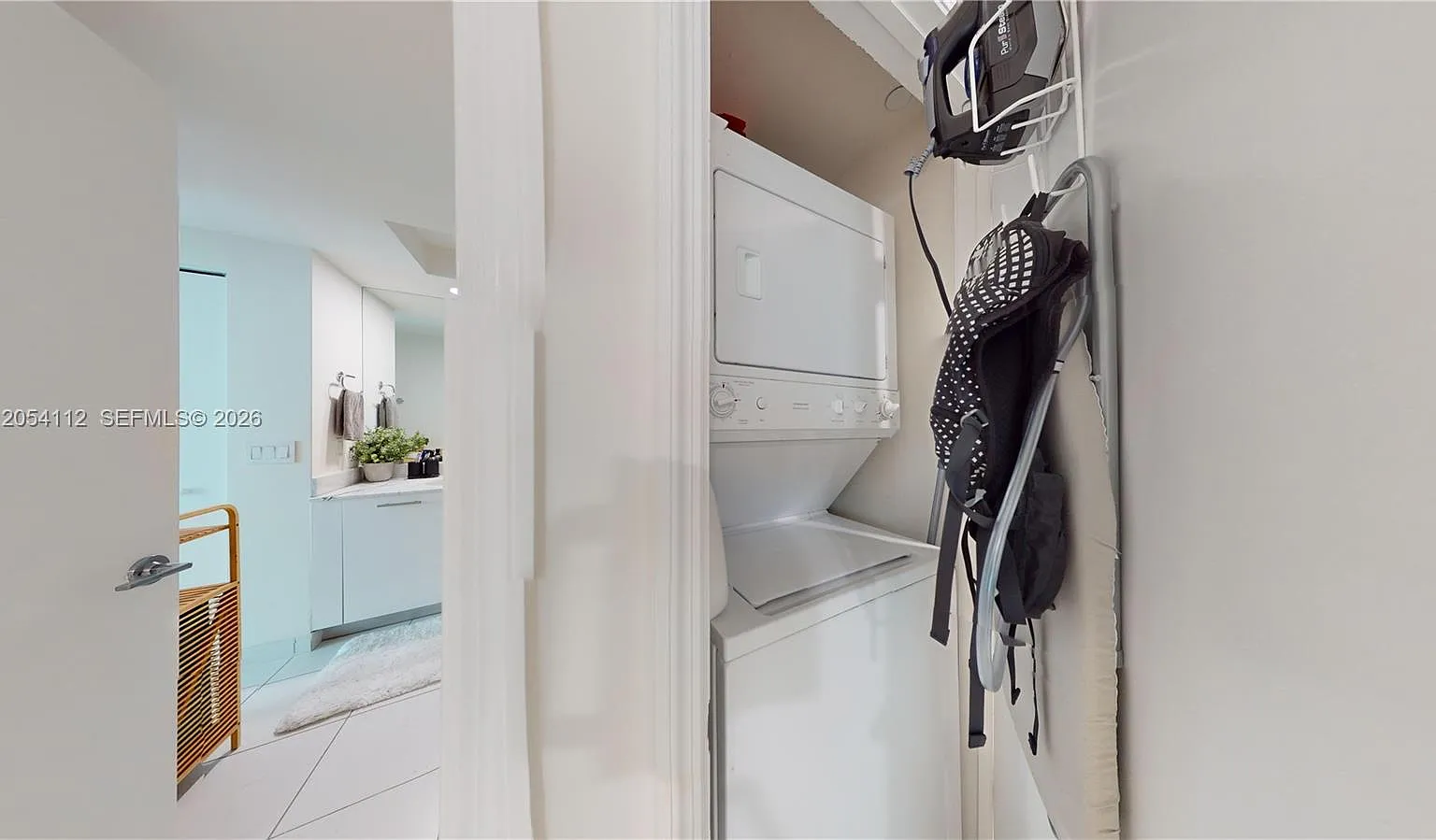 2 bed, 1197 sqft, $4,400 — Photo 4