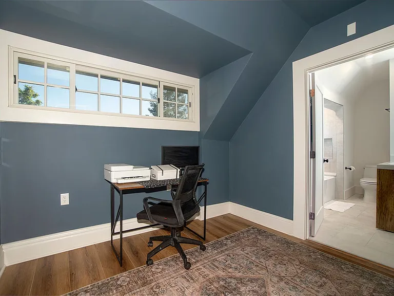 456 S Lincoln St — Photo 11