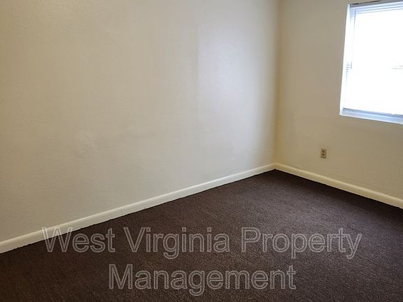 5th image of 1113 24th St #1115