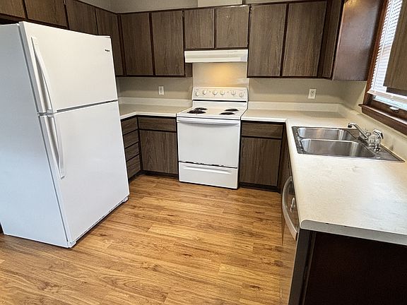 4th image of 1110 N Wenthe Dr APT 4