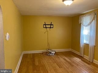 3rd image of 1671 Minnesota Rd