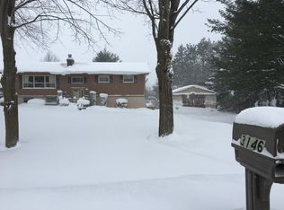 3146 Horseshoe Dr, Traverse City, MI 49684