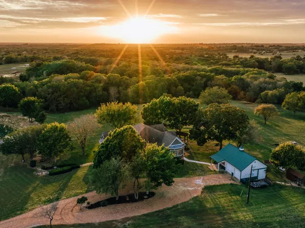 4585 Felder Rd, Washington, TX 77880