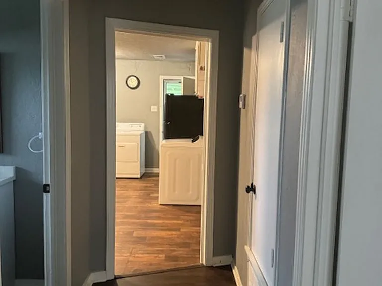 1105 N White Oak Rd — Photo 8