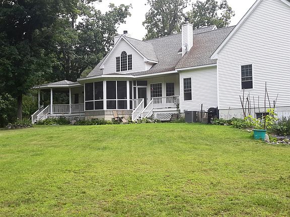 Rear view of the home 