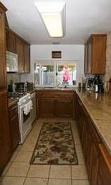 4th image of 616 Jo Anne Ln